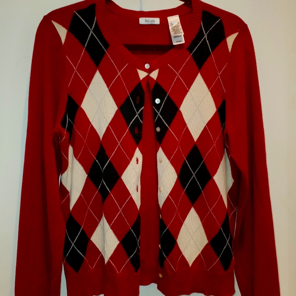 Liz & Co. Classic argyle sweater